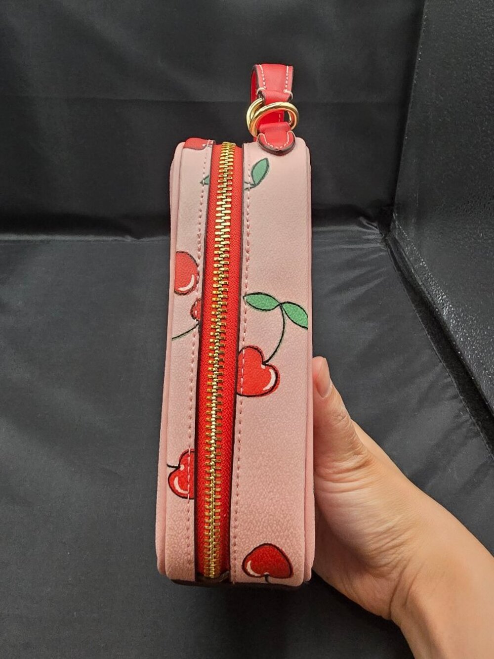 Coach Eva Phone Crossbody with Heart Cherry Print CF371 - Picture 4 of 7